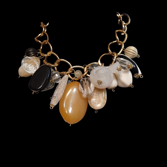 Elegant Gold and Cream Tone Stones Necklace - Picture 3 of 7